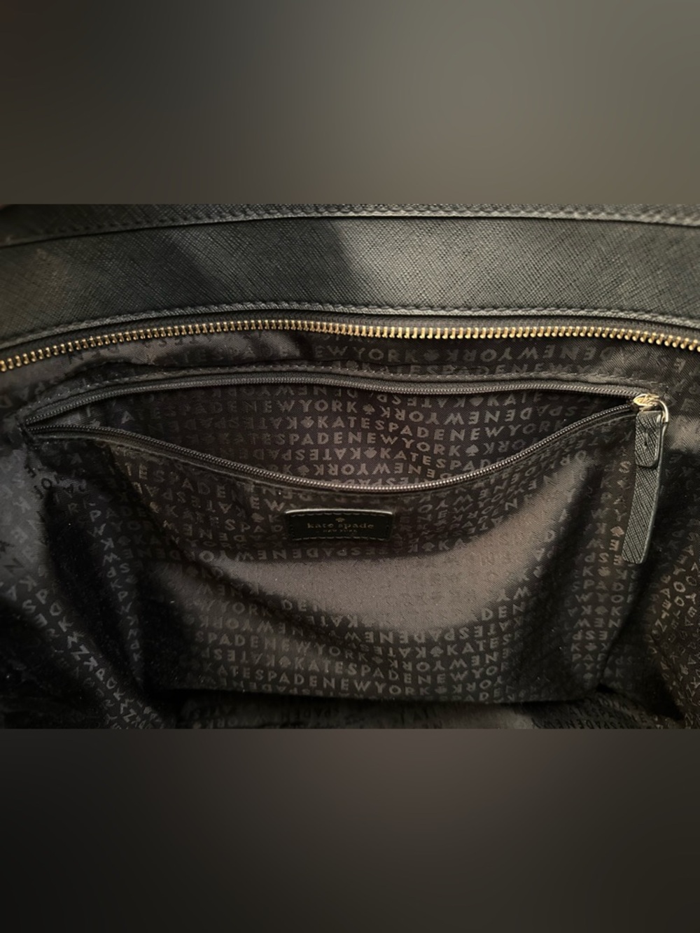 Kate Spade Newbury Lane Dally black zip close gold hardware very good condition - Picture 8 of 17